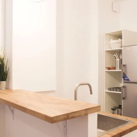 30 M Near Canal St Martin Apartment Paris